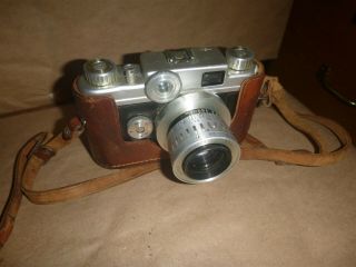 Vintage Argus C - 44 35mm Camera With 50mm F/2.  8 Lens