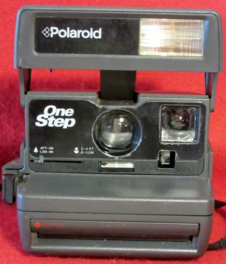Vintage Polaroid One Step Instant Camea Uses 600 Film