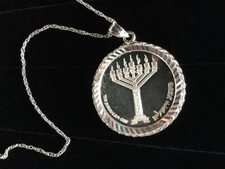 VINTAGE STERLING SILVER MENORAH DOUBLE SIDED PENDANT NECKLACE JUDAISM 21.  6 G 3