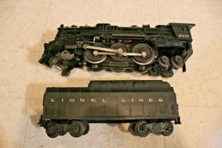 Lionel Trains Locomotive No.  2018 With A Tender - Vintage 1950 