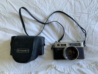 Vintage Gyashica Electro 35 Gsn Camera W/ 1:1.  7 Lens,  45mm.  W/strap And Case.