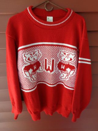 Vintage Acrylic University Of Wisconsin Bucky Badgers Sweater - Sz.  46 Large