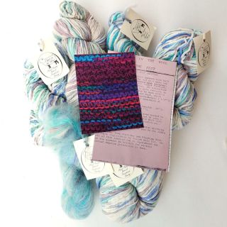 Vintage Died In The Wool Yarn (741.  6 G) Knitting Kit: Playtime Knit Fh