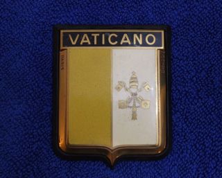 Vintage Vaticano Grille Badge Plate Bumper Topper Accessory Vatican Italy