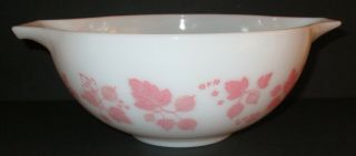 Vintage Pyrex Pink Gooseberry 2.  5 Qt Cinderella Mixing Bowl 443