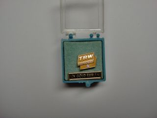 Vintage Trw Service Pin 10k Gold With 1 Diamond