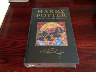 Harry Potter And The Deathly Hallows Deluxe First Edition First Press -