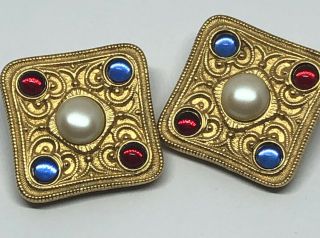 Vintage Ben Amun Glass Stones Gold Tone Clip Statement Earrings 1 1/4x 1 1/4