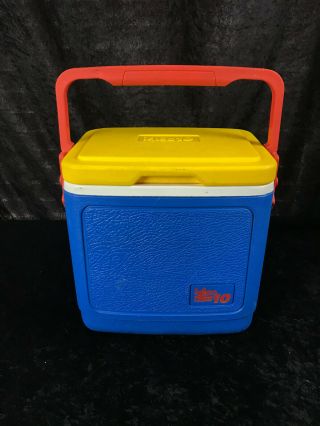 Vintage Igloo Legend 10 Portable Blue Yellow Red Locking Handle Cup Holder Top