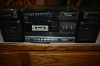 Vintage Sony Cfs - 1000 Am/fm Radio Cassette Recorder Equalizer Boombox