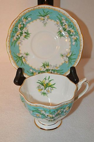 Vintage Queen Anne English Bone China Cup & Saucer Set Marilyn Flower