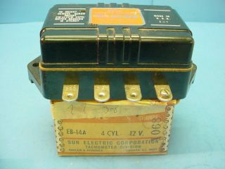 Vintage " Sun Tachometer Transmitter " Model Eb - 14a - - 12volts - - 4cylinders W/box