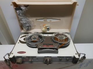 Vintage Commodore 4 Transistor Deluxe Reel To Reel Tape Recorder Player