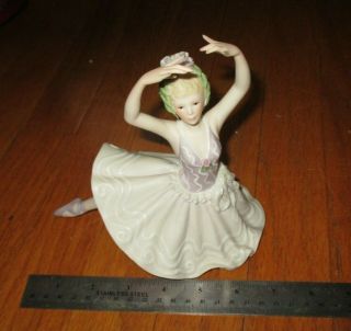 Vintage Porcelain Figurine Ballerina Kneeling Cybris Lavender Lace Tutu 6 "
