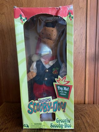 Vintage Christmas Scooby - Doo Cartoon Network Gemmy Stuffed Plush 15 " Sings