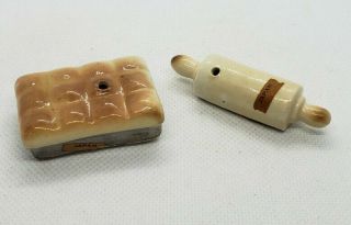 Vintage Arcadia Salt And Pepper Shaker Bread Rolls And Rolling Pin Minitures