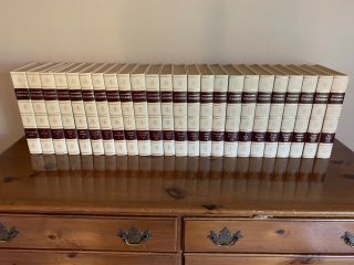 Encyclopedia Britannica 1964 Complete White Set 23 Volume & Index Please Read