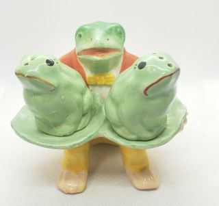 Vintage 1950s Frog Butler With Lily Pad Of Frogs Salt And Pepper Shakers Japan