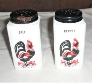 Vtg Tipp City Milk Glass Salt & Pepper Shakers Rooster Range Top