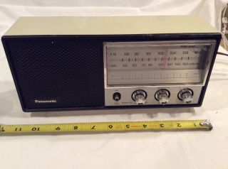 Vintage Mid 70’s Panasonic Am/fm Radio Model No.  Re - 6278 White & Black Plays Grt
