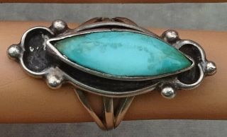 Ladies Vintage Southwest Silver Ring With Blue Turquoise Setting Size 5