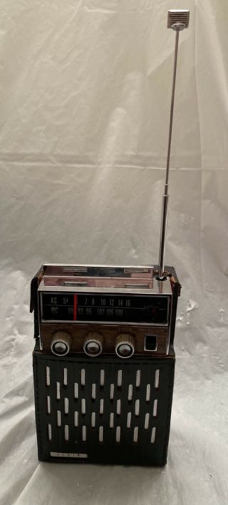 Vintage Elgin 12 Transistor Am/fm Portable R - 1400 Radio,  W/ Case,  Great Sound