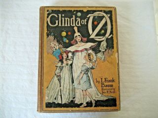 Antique Book Glinda Of Oz By L.  Frank Baum Copyright 1920 The Reilly & Lee Co.