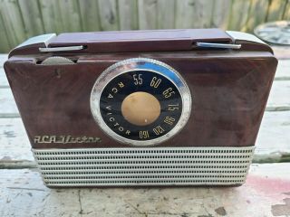 Vintage Rca Victor Portable Tube Radio Model B - 411 Brown Swirl 1950s