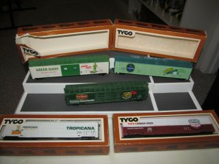 5 Vintage Tyco Ho Scale Box Cars Tropicana Hunts Green Giant Del Monte Chiquita