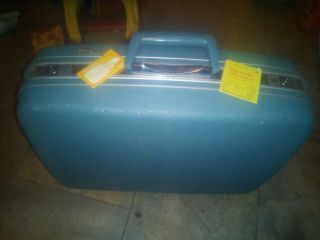 Vtg Light Blue Samsonite Silhouette Hard Shell Suitcase Luggage With Keys
