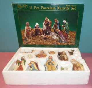 Vintage Heritage 11 Piece Hand Painted Porcelain Nativity Set 3 " To 5 1/2 "