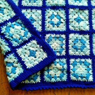 Vintage Handmade Granny Square Crocheted Afghan Throw Blanket Blue 47 