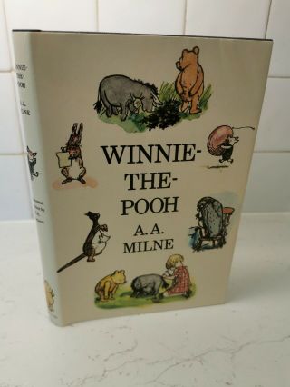 1973 Winnie The Pooh A.  A Milne.  1st Edition Of The Coloured Illustrations.
