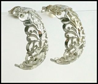 VINTAGE.  925 Sterling Silver,  Diamond Cut Filigree Half Hoop Earrings,  Posts 3