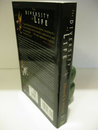 THE DIVERSITY OF LIFE Edward O.  Wilson Signed 1999 Edition Norton Near Fine 3