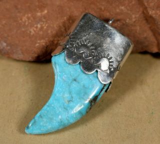 Old Pawn Vintage Navajo Handmade Sterling Blue " Claw " Kingman Turquoise Pendant