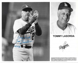 Tommy Lasorda Los Angeles Dodgers Signed 8x10 Photo