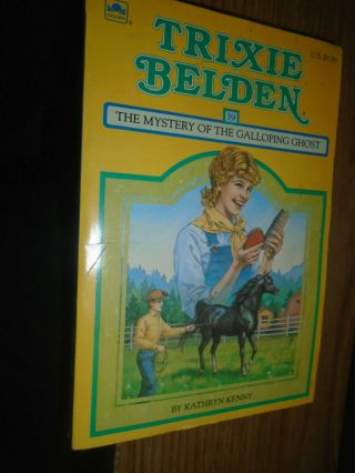 Trixie Belden 39 - The Mystery Of The Galloping Ghost (square Paperback Edition)