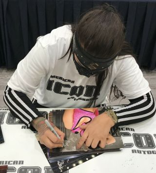 Lady Shani Signed 8x10 Photo AAA Lucha Libre Pro Wrestling Picture Autograph 6 2