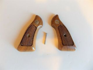 Smith & Wesson Factory J - Frame Sb Standard Walnut Grips,  Appear As Nos
