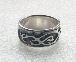 Heavy (9.  3 Grams) Vintage Solid Sterling Silver 925 Celtic Band Ring,  Size Q1/2