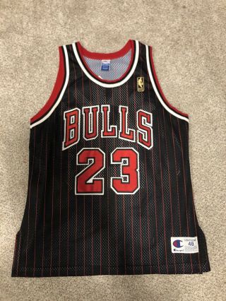 Vintage 96 - 97 Michael Jordan Chicago Bulls Champion Jersey Gold Logo Authentic