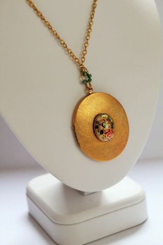 Vintage Textured Gold Tone Pendant Locket With Floral Centre Stone 1960 