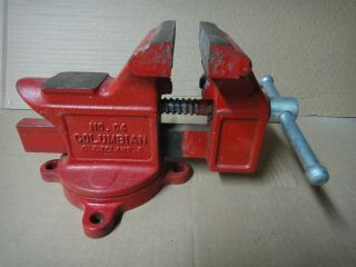 Vintage Columbian No 04 Swivel Bench Vise With 4  Wide Jaw