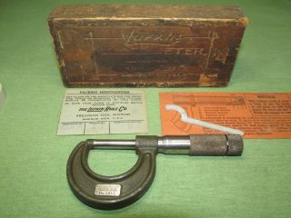 Vintage Lufkin 0 - 1 " Micrometer - No.  1911 - In Finger Jointed Wooden Box