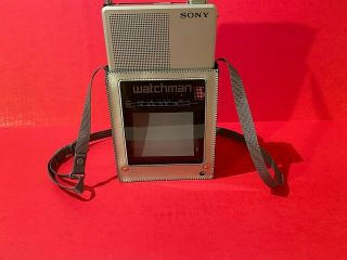 Vintage Sony Watchman Portable B&w Tv With Case