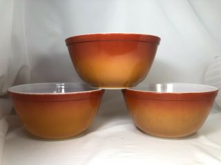 3 Vintage Pyrex Flameglo 402’s Mixing Bowls 1.  5 Qt Orange Red