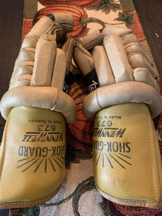 Winnwell 673 Vintage Hockey Glove