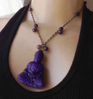 Vintage Necklace Hand Carved Purple Jade Buddha Pendant & Agate Beads