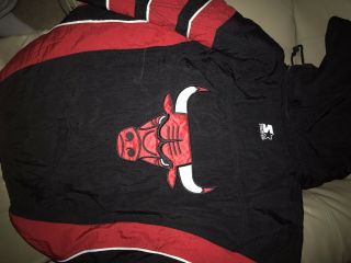 F5641 Vtg Starter Chicago Bulls Big Logo Spell - Out Nba - Basketball Hood Jacket L